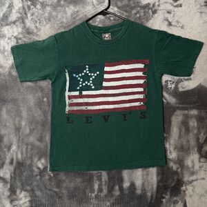 Vintage Levis Flag Graphic T-Shirt Single Stitch  Short Sleeve Size Medium